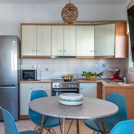 T Apartment Tínos Eksteriør bilde