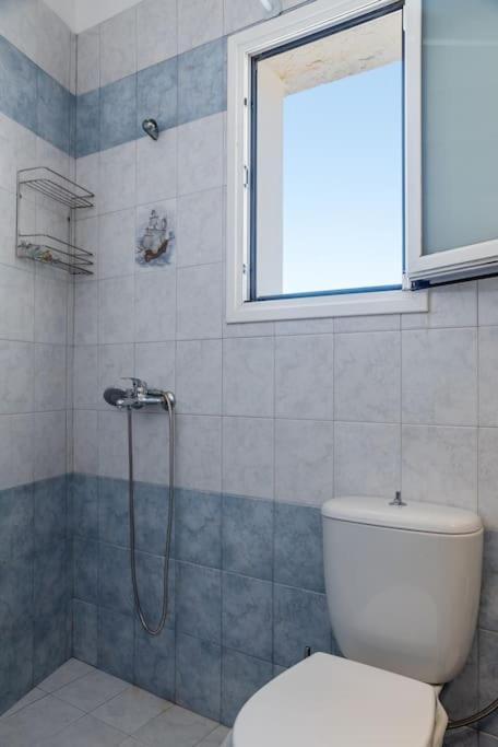 T Apartment Tínos Eksteriør bilde
