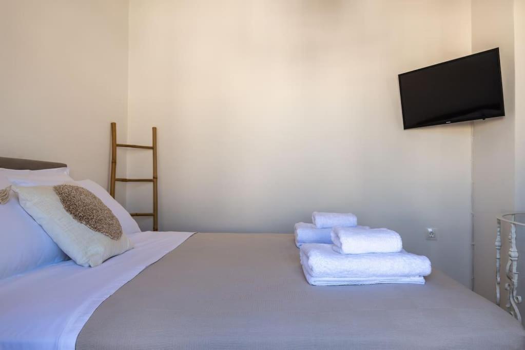 T Apartment Tínos Eksteriør bilde